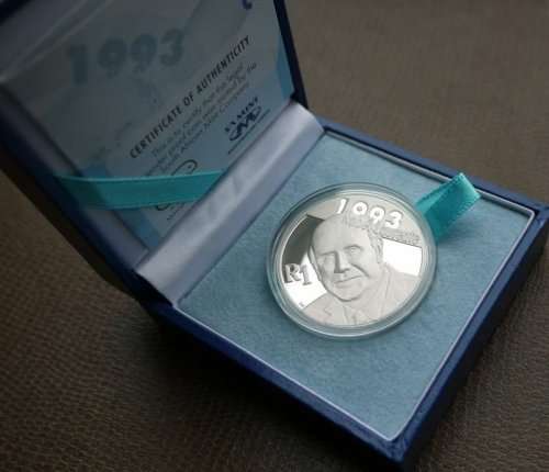 2007 FW de Klerk Commemorative Protea Proof Silver R1 Coin