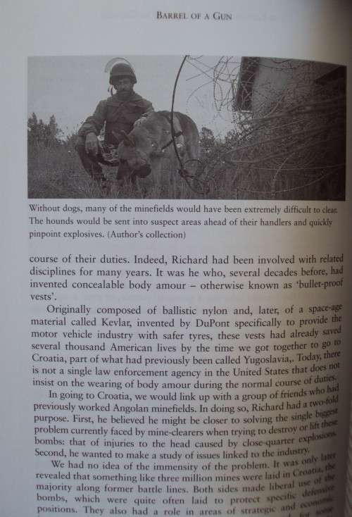 Barrel Of A Gun: A War Correspondent`s Misspent Moments In Combat Al J Venter Publisher