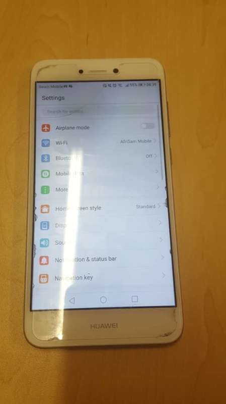 Huawei P8 Lite  2017 Edition- White***LIKE BRAND NEW***
