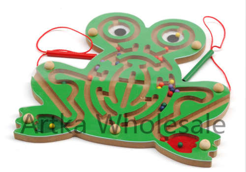 KIDDIES EDUCATIONAL MAGNETIC MAZE FROG WOODEN MAZE