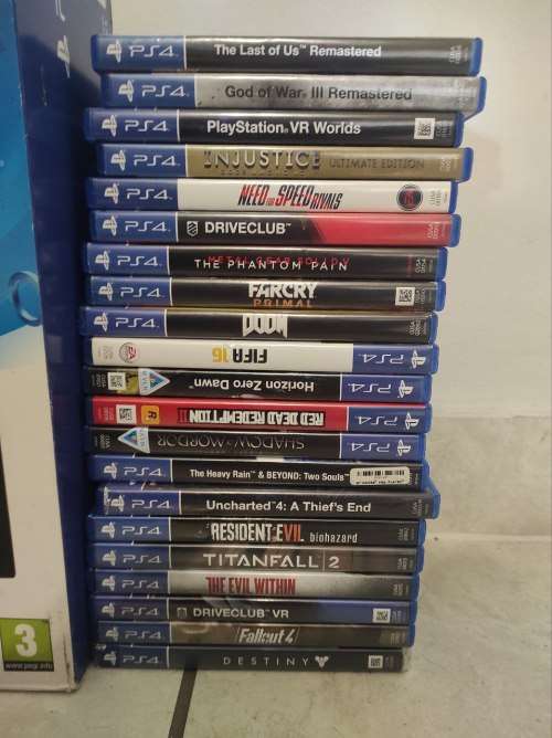 Sony PlayStation 4 Bundle - PS4 Pro 1TB with 2 controllers + PS4 VR SET + 21 Games