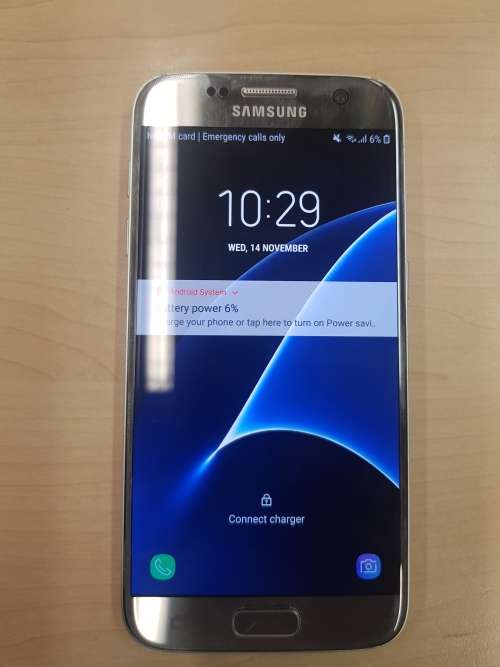 Samsung Galaxy S7 32GB  (Gold)-  Read description
