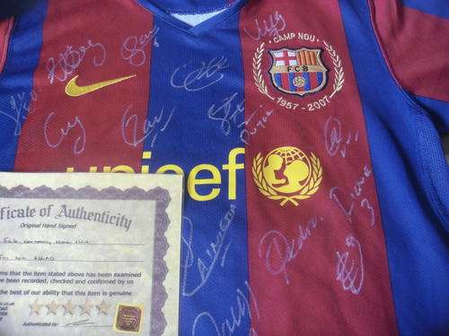 WOW Barcelona 2012 full squad signed Football / Soccer shirt + COA
