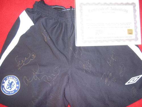 Chelsea Football / Soccer 2011 squad signed Shorts + Coa