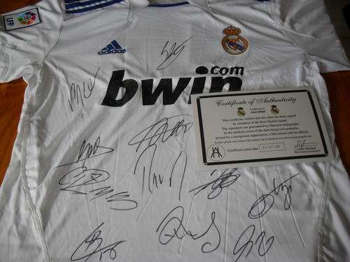 Wow!! Squad signed Real Madrid Football/Soccer shirt!! no reserve!!!