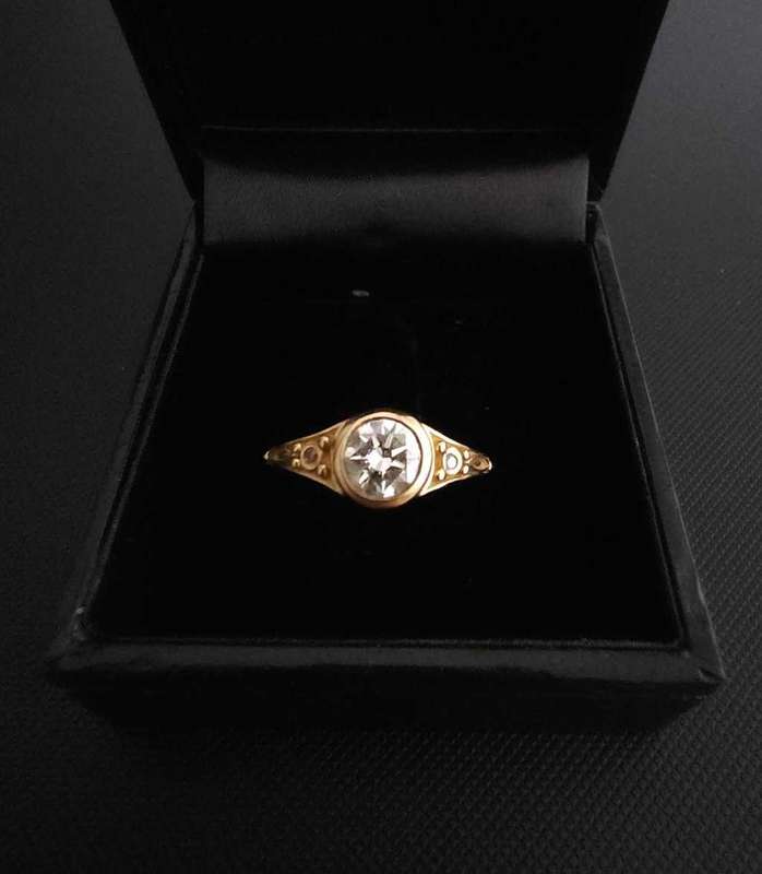 9ct Yellow Gold carved detail 0.76ct Diamond ring