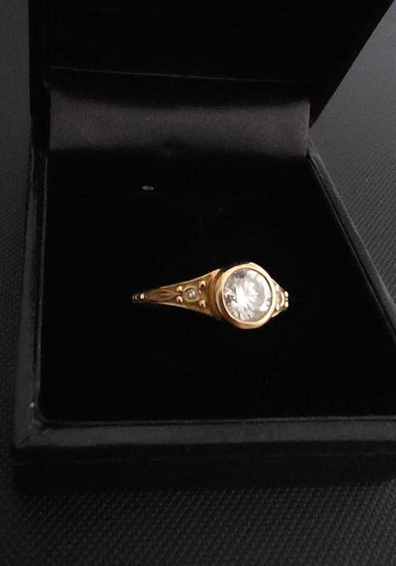 9ct Yellow Gold carved detail 0.76ct Diamond ring