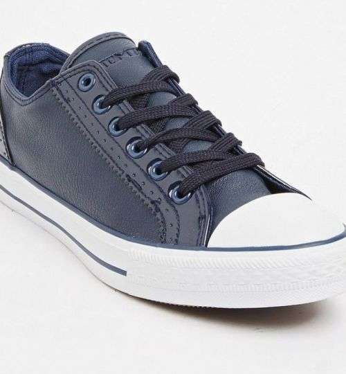 TomTom Sneakers / Tekkies Size 3