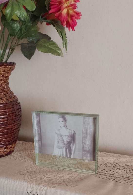 Heavy Free-standing Glass Photo Frame - Mother of the Bride