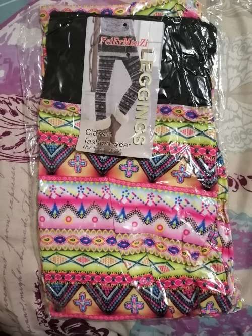 Ladies leggings will fit small to large