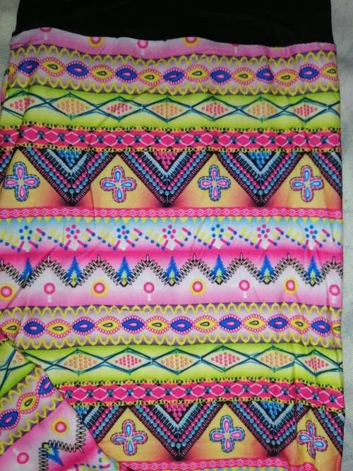 Ladies leggings will fit small to large