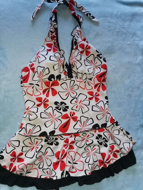 Ladies swimwear