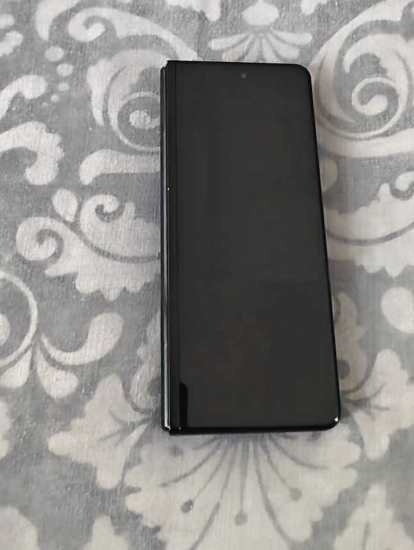 Samsung Galaxy Z Fold 3
