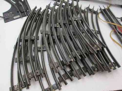 Assorted Vintage Lionel Train & Tracks, 31 Pieces, See Ad For All Details