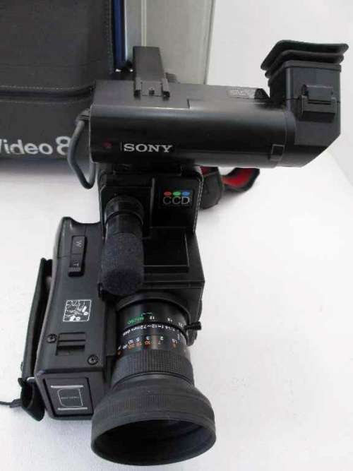 Vintage Sony Video 8 CCD Movie Camera + Case And ALL Accessories - Mint