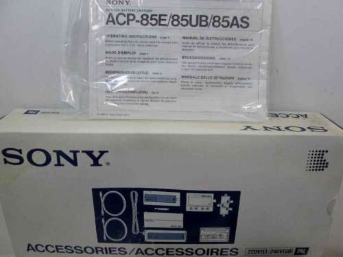 Vintage Sony Video 8 CCD Movie Camera + Case And ALL Accessories - Mint