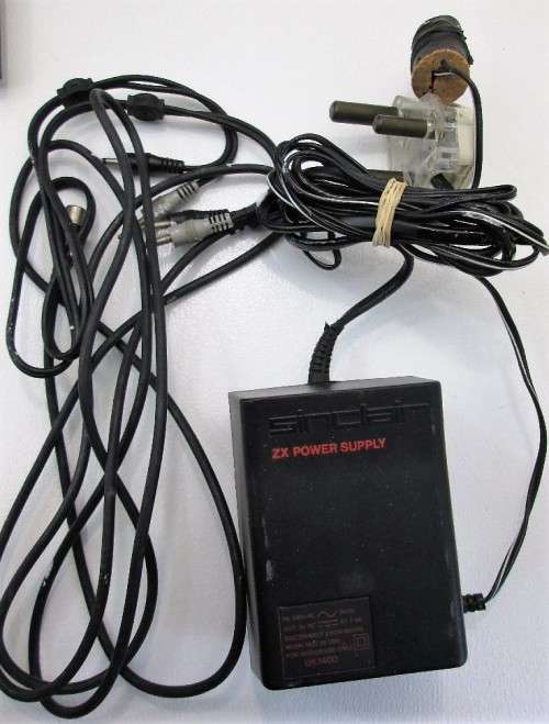 FANTASTIC 1984 SINCLAIR ZX SPECTRUM COMPUTER, BOXED & WORKING + 3 TAPES