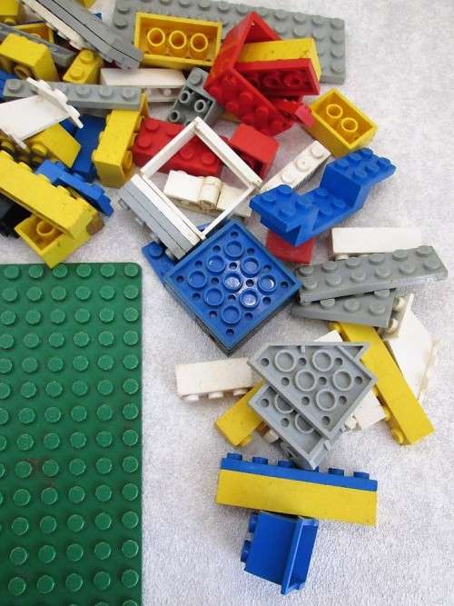 Vintage Lego 1982 Red Storage Container Box Interlego With 130+ Pieces