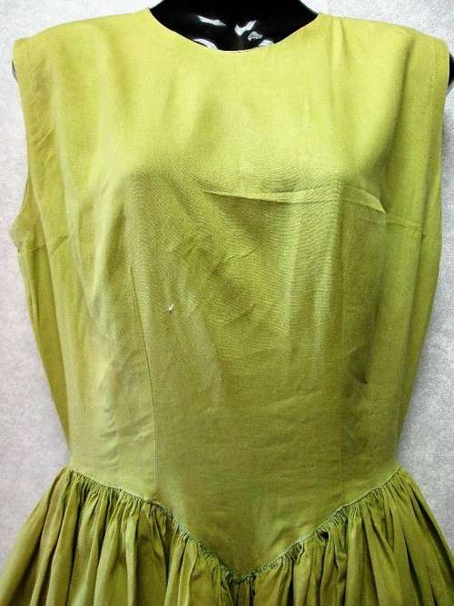STUNNING!!!! Vintage Full Length Volkspele Dress (5 Piece)