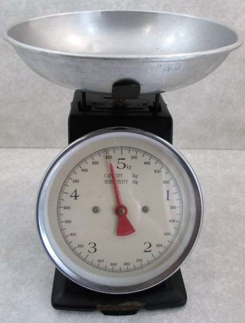 Stunning Vintage Kitchen Scale - Superb Condition - 25cm/21cm/16,5cm