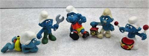5X Smurfs - 2 Marked Peyo; 1X each - Peyo Schleich; Peyo Schleich Hong Kong; Peyo W.Germany