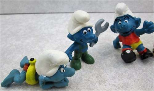 5X Smurfs - 2 Marked Peyo; 1X each - Peyo Schleich; Peyo Schleich Hong Kong; Peyo W.Germany