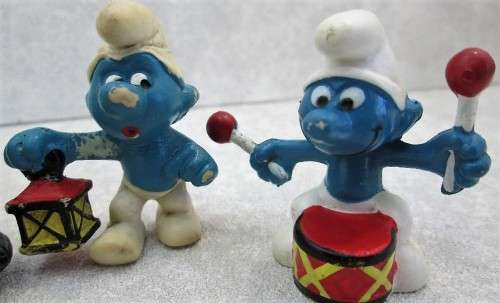 5X Smurfs - 2 Marked Peyo; 1X each - Peyo Schleich; Peyo Schleich Hong Kong; Peyo W.Germany
