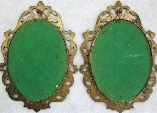 A Sweet Pair Of Water Colour Paintings Framed Behind Glass In Vintage Frames, Made In Italy -17/12cm