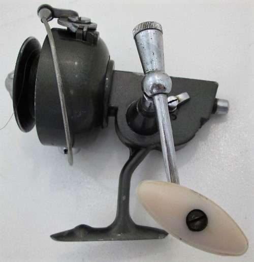 Vintage Columbian No.65 Fishing Reel