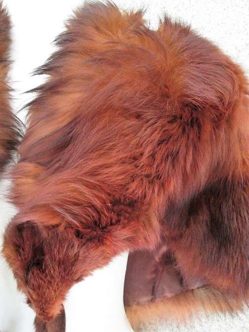 Stunning Genuine Fox Fur Shoulder Cape - Immaculate Condition!!!!