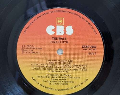 Pink Floyd - The Wall - CBS, 1979 - SCBS 2462 - SA Pressing (Double LP)