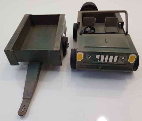 Military Tin Toy Jeep & Trailer - 9cm/14,5cm/5,5cm & 9cm/18cm/5cm