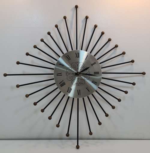 Collectible Vintage Seth Thomas Wall Clock - 53cm/53cm (Mechanism NOT Working)