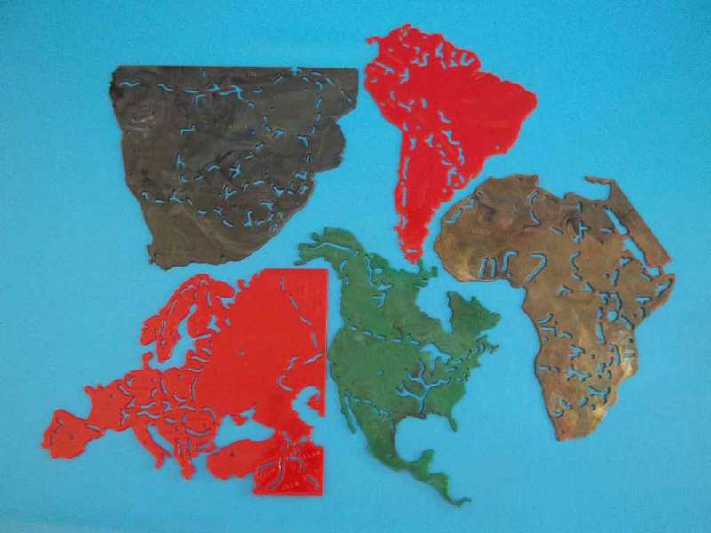 Wonderful Old Set Of Hard Plastic Map Stencils, Dated By "Union Of South Africa" Average 14cm/14cm
