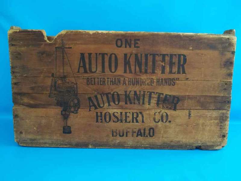 Wonderfully Decorative Old Wooden Crate That Contained "One Auto Knitter" - 57,5cm/31cm/25cm