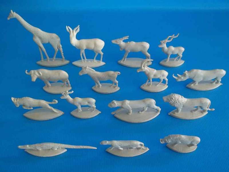 15 Rare Promotional Collectable Coca-Cola Plastic Animals From A 1961 Advertising Campaign In Africa