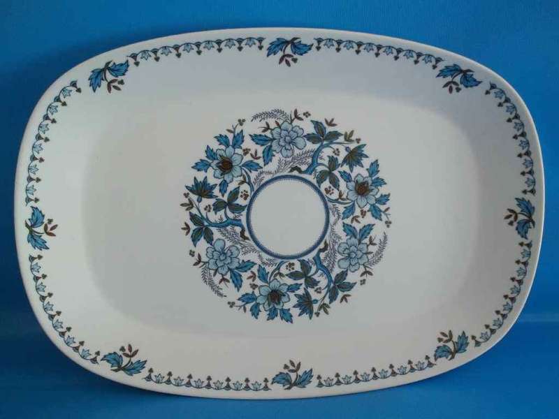 Modern Noritake Progression China - Japan Blue Moon 9022 Serving Platter - 34,5cm/24cm