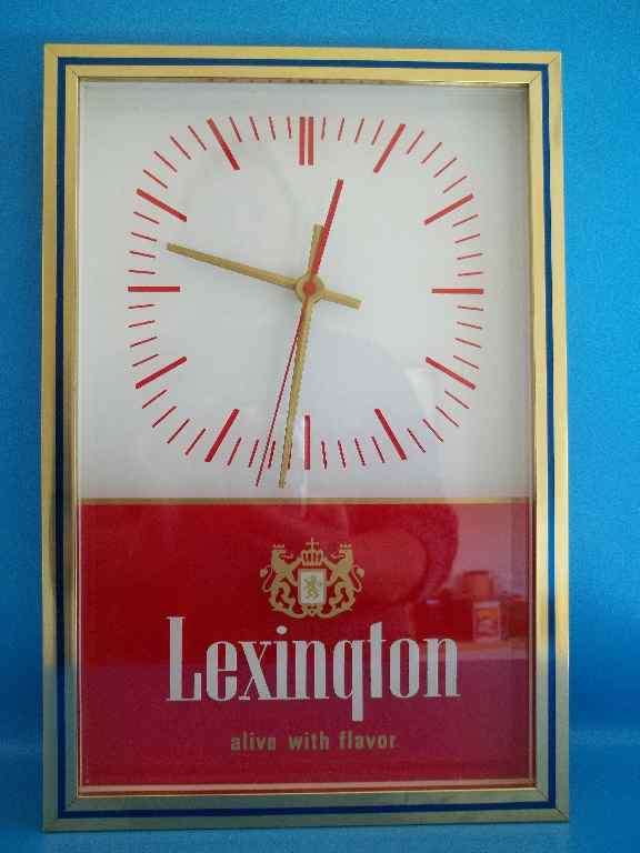 WONDERFUL VINTAGE LEXINGTON CIGARETTES WALL CLOCK - 34,5cm/23cm (QUALITY, WITH BRASS FRAME!!!)
