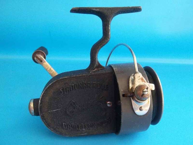 Vintage Quick Stationary Drum Bait Casting Reel DAM Berlin SW68 (Hard To Find!)