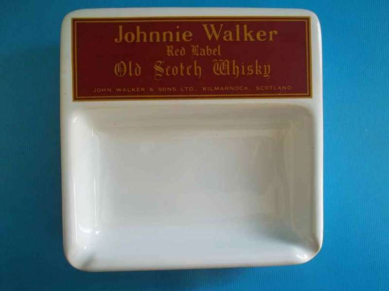 Johnnie Walker Red Label Scotch Whiskey Ashtray - 14,5cm/14,5cm