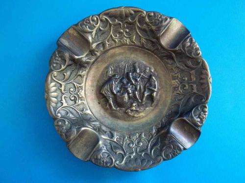 Attractive Brass Plated Metal Ashtray - Diameter 14cm