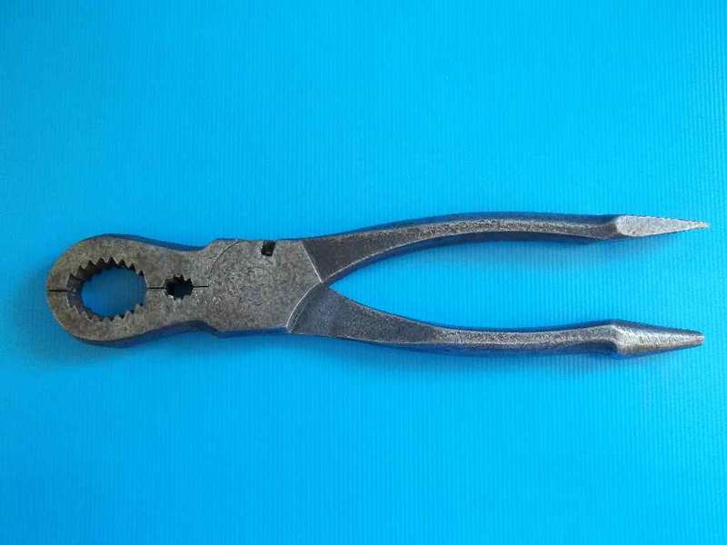Vintage Elliot-Lucas Pliers