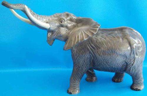 Large Beswick Elephant Model 998 - Height 26cm