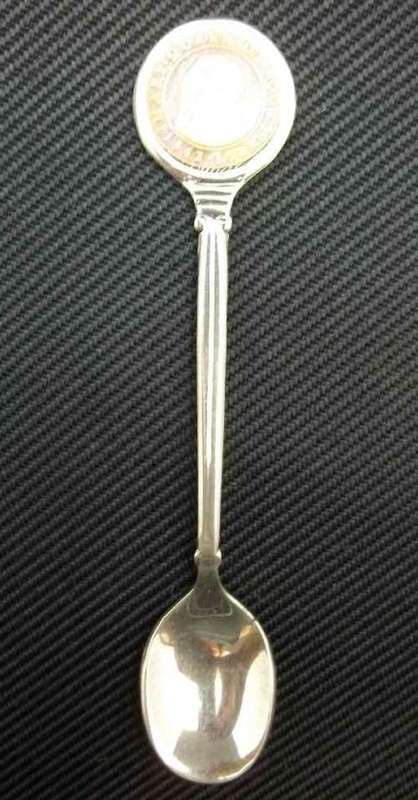 Mary Queen Of Scotts 1542-1587 Souvenir Teaspoon - Length 11cm