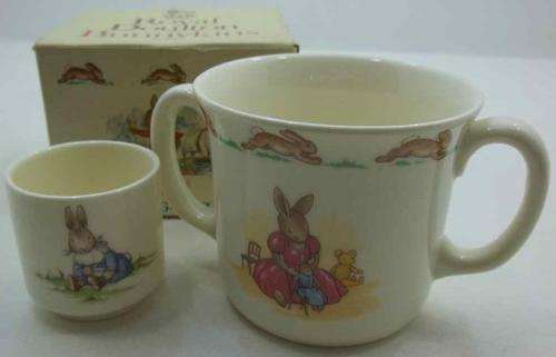Royal Doulton Bunnykins Hug-A-Mug + Original Box, 1981 (+Egg Cup)