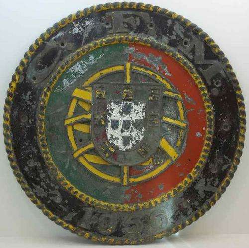 Solid Brass C.F.M. 1956 Train Plaque (Front) From Mozambique With Portuguese Emblem - Diameter 49cm
