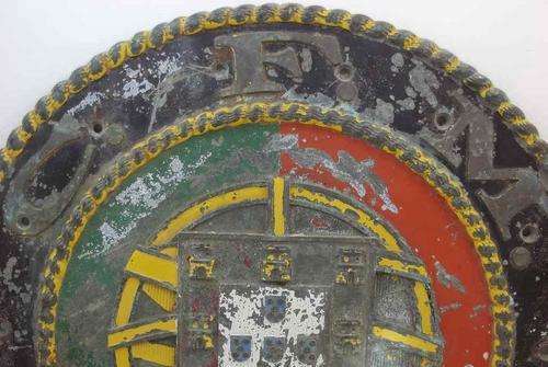 Solid Brass C.F.M. 1956 Train Plaque (Front) From Mozambique With Portuguese Emblem - Diameter 49cm