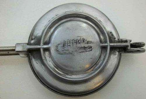 The Original "Jaffle" Vintage Jaffle Maker!