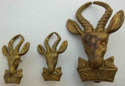 3 X Brass SAI Insignia - 5,5cm/3,6cm & 3cm/2cm
