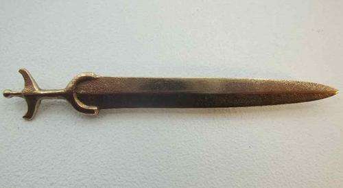 Gilded(?) N M Kopi Sword Brooch/Badge - Length 9,7cm